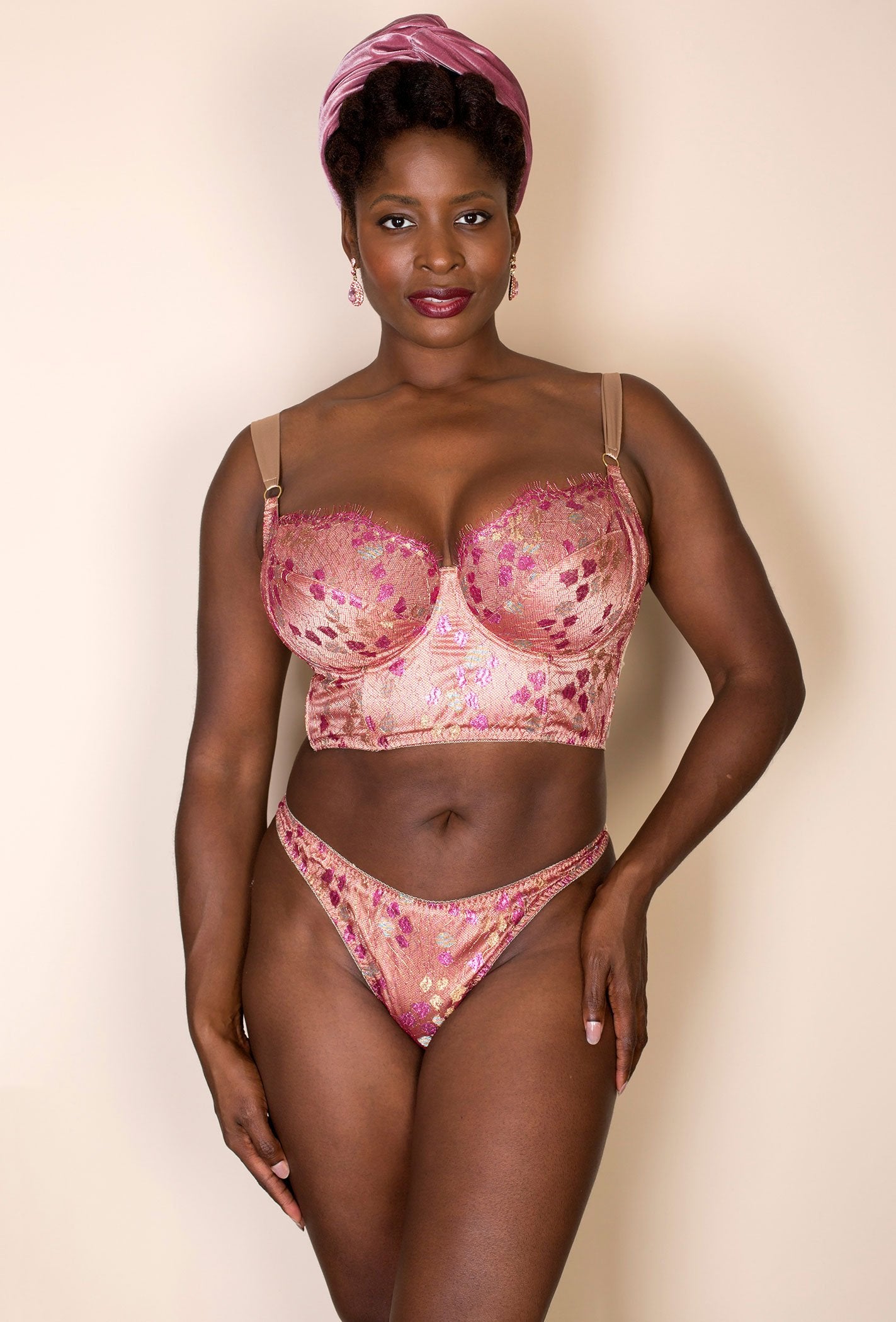 Set of satin lace with lining (bra + panties) beige brown
