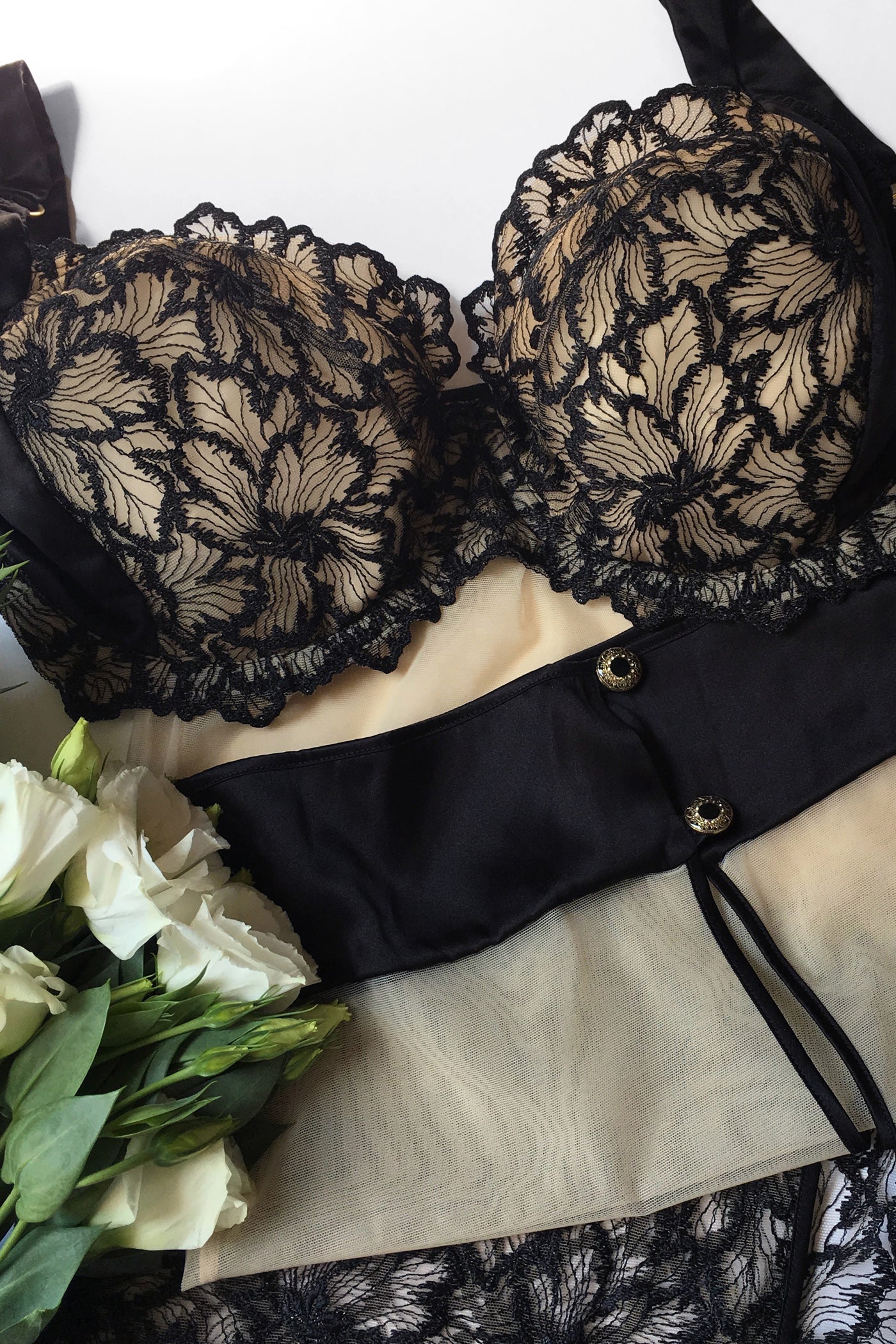 Black Floral Scalloped Edge Lace Longline Bra And Panties Set